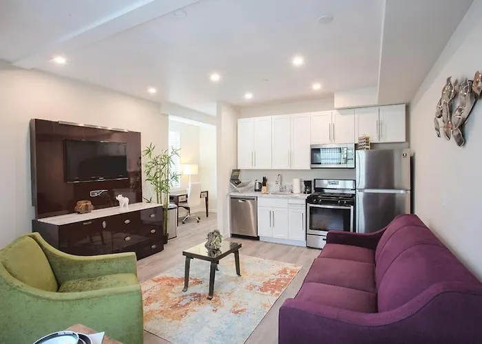Luxurious One Bedroom Suite With Balboa Park View